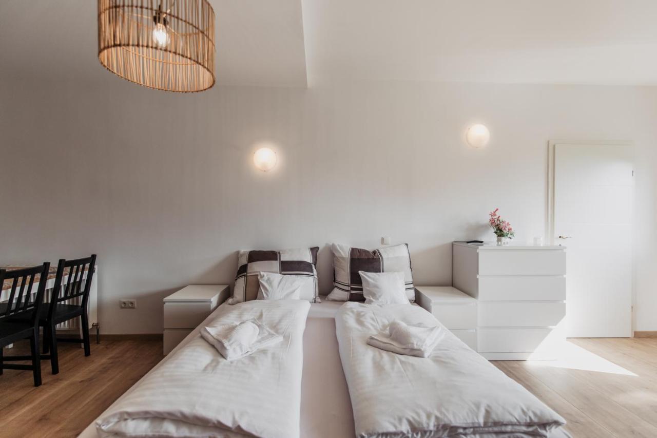 Ferienhaus Schilfvilla Mörbisch am See Εξωτερικό φωτογραφία
