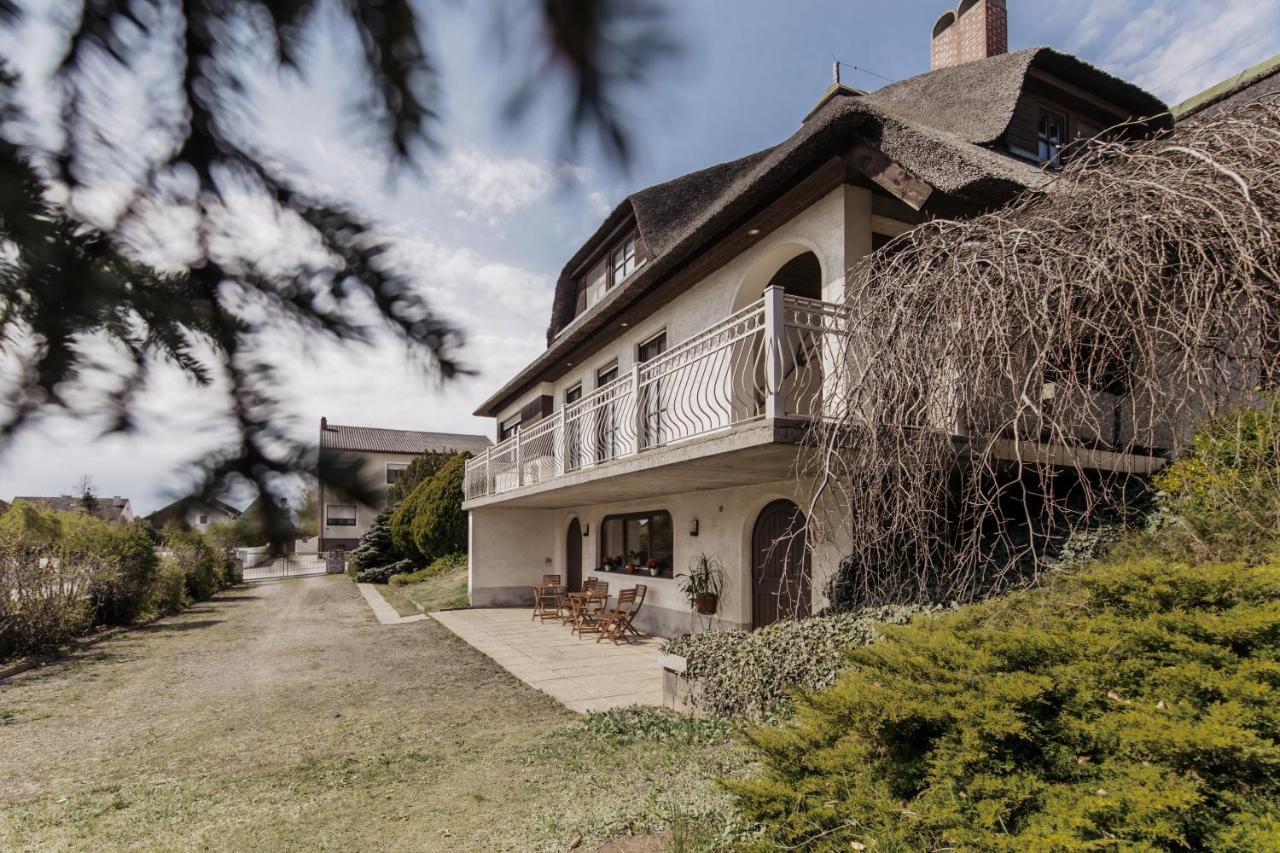 Ferienhaus Schilfvilla Mörbisch am See Εξωτερικό φωτογραφία