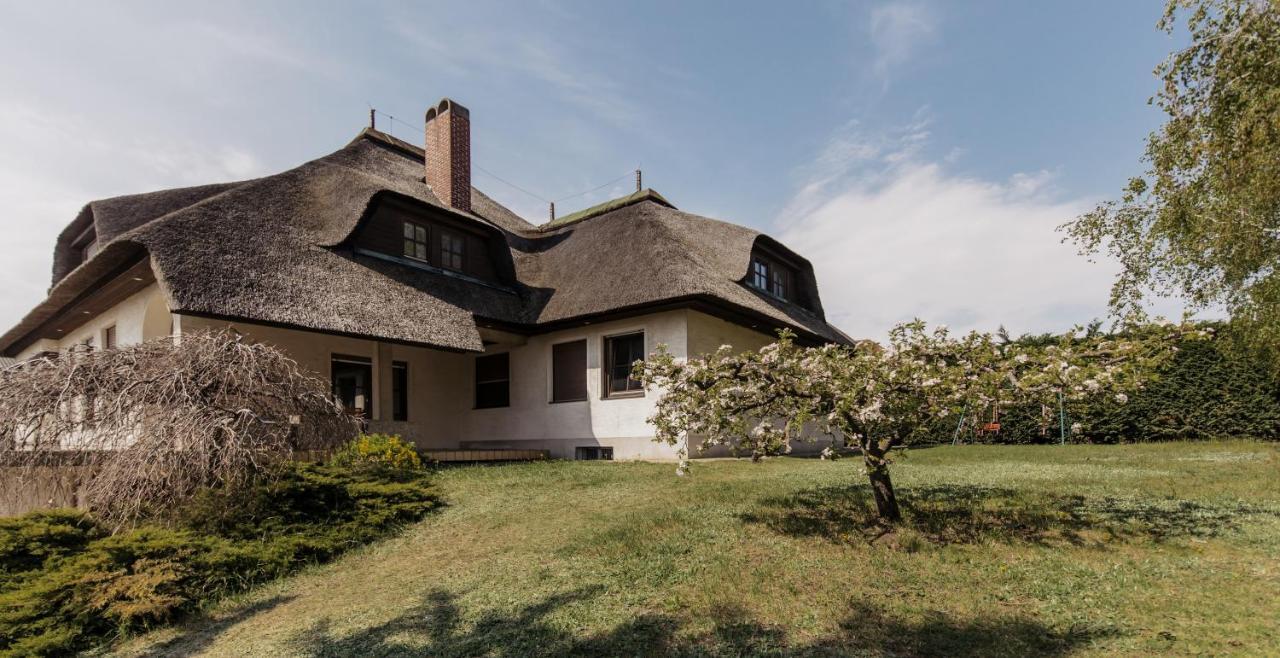 Ferienhaus Schilfvilla Mörbisch am See Εξωτερικό φωτογραφία
